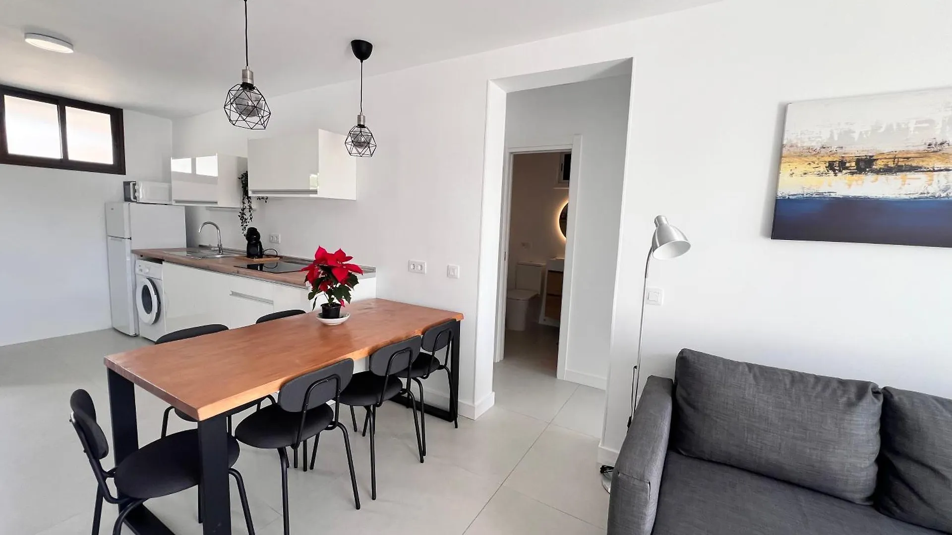 Seaview Modern Apartment In Downtown 로스크리스티아노스